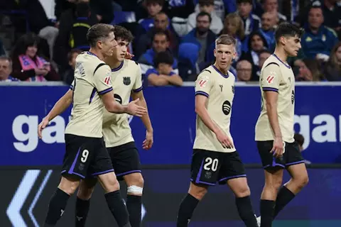 المحاولة الأولى.. ليفاندوفسكي يمنح برشلونة التقدم أمام أوفييدو (فيديو)